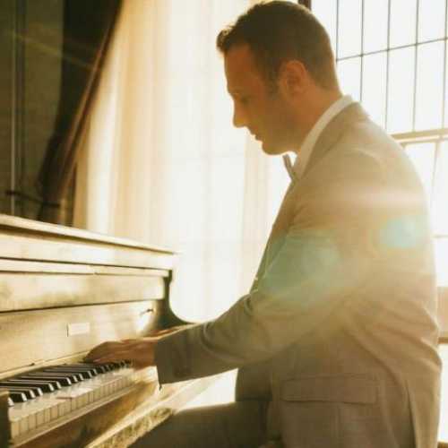 دانلود آهنگ جدید آستین فارول New Home (Piano & Cello)